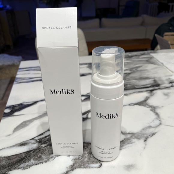 Medik8 Gentle Clense Hydrating Rosemary Foam - 5.0 Fl Oz - NIB - Picture 8 of 10
